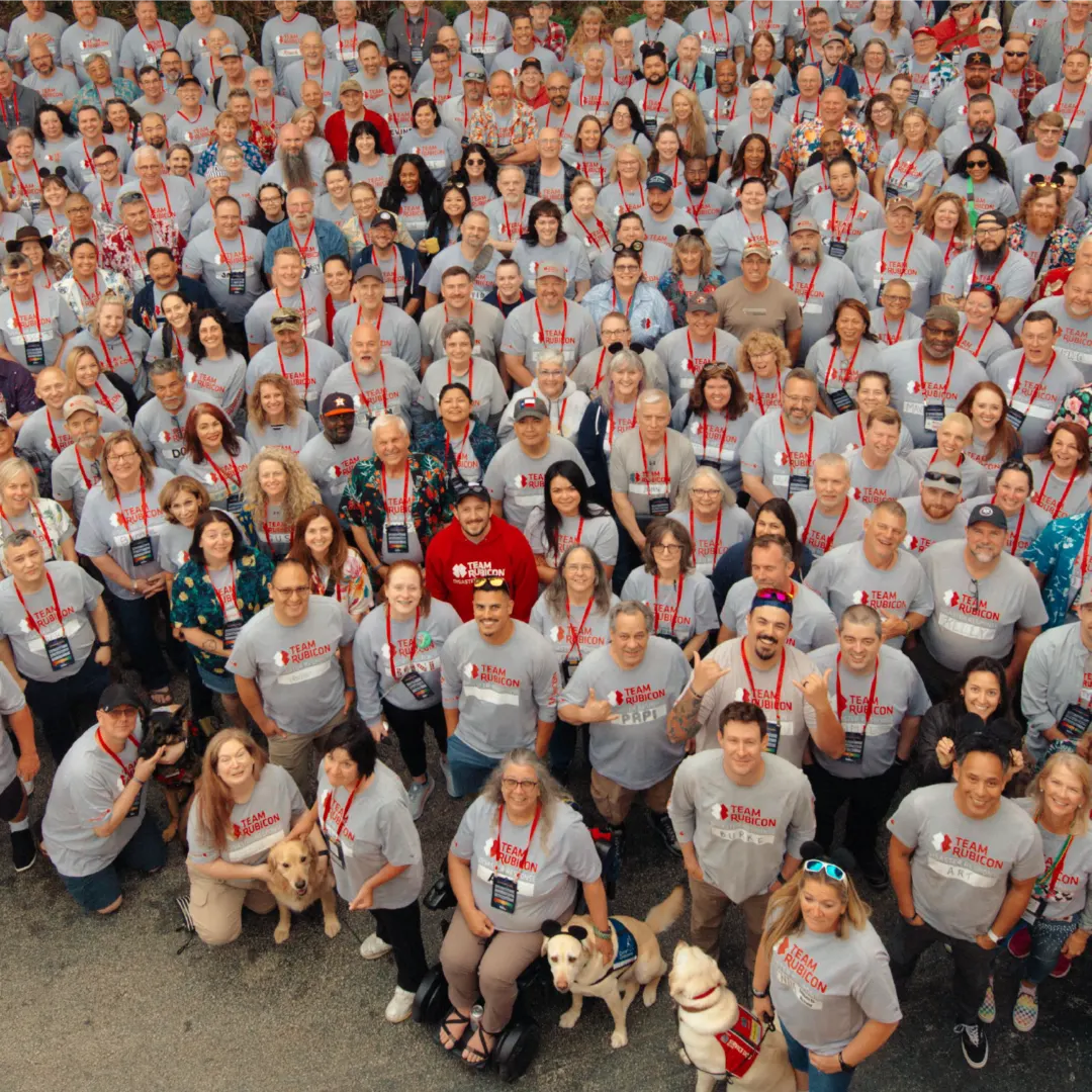 03 Volunteer With US Multimediaslider 01 GreyshirtsAre 01 C